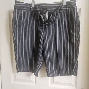 Ann Taylor Men's Black and Gray Striped Shorts